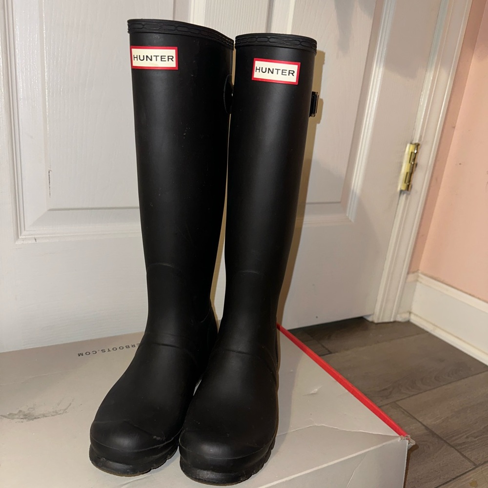 HUNTER BOOTS